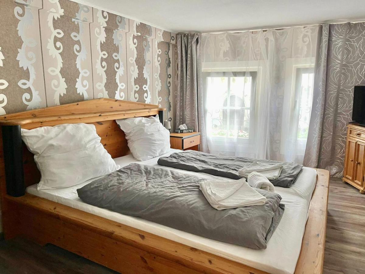 The Burgklause Boutique Hotel Linz am Rhein Kültér fotó